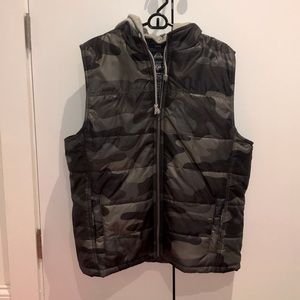 American Rag Camo Vest with hood